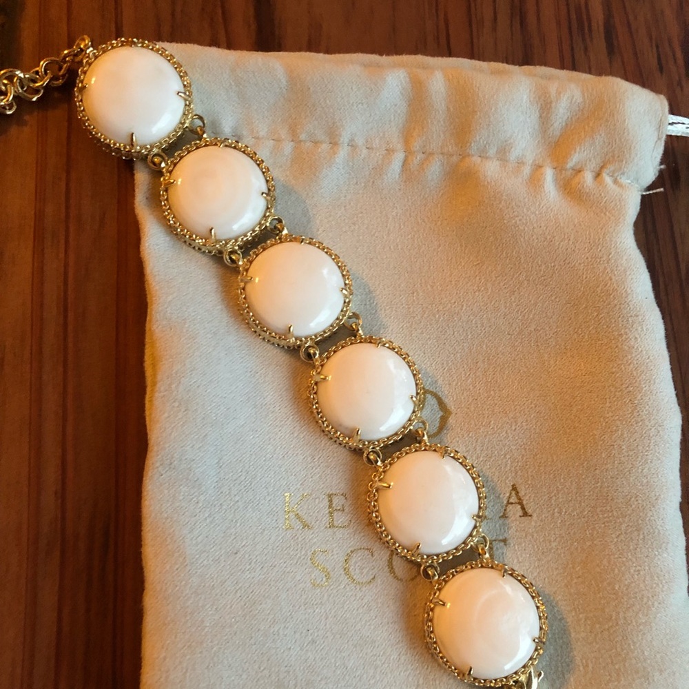 EUC Ailee bracelet